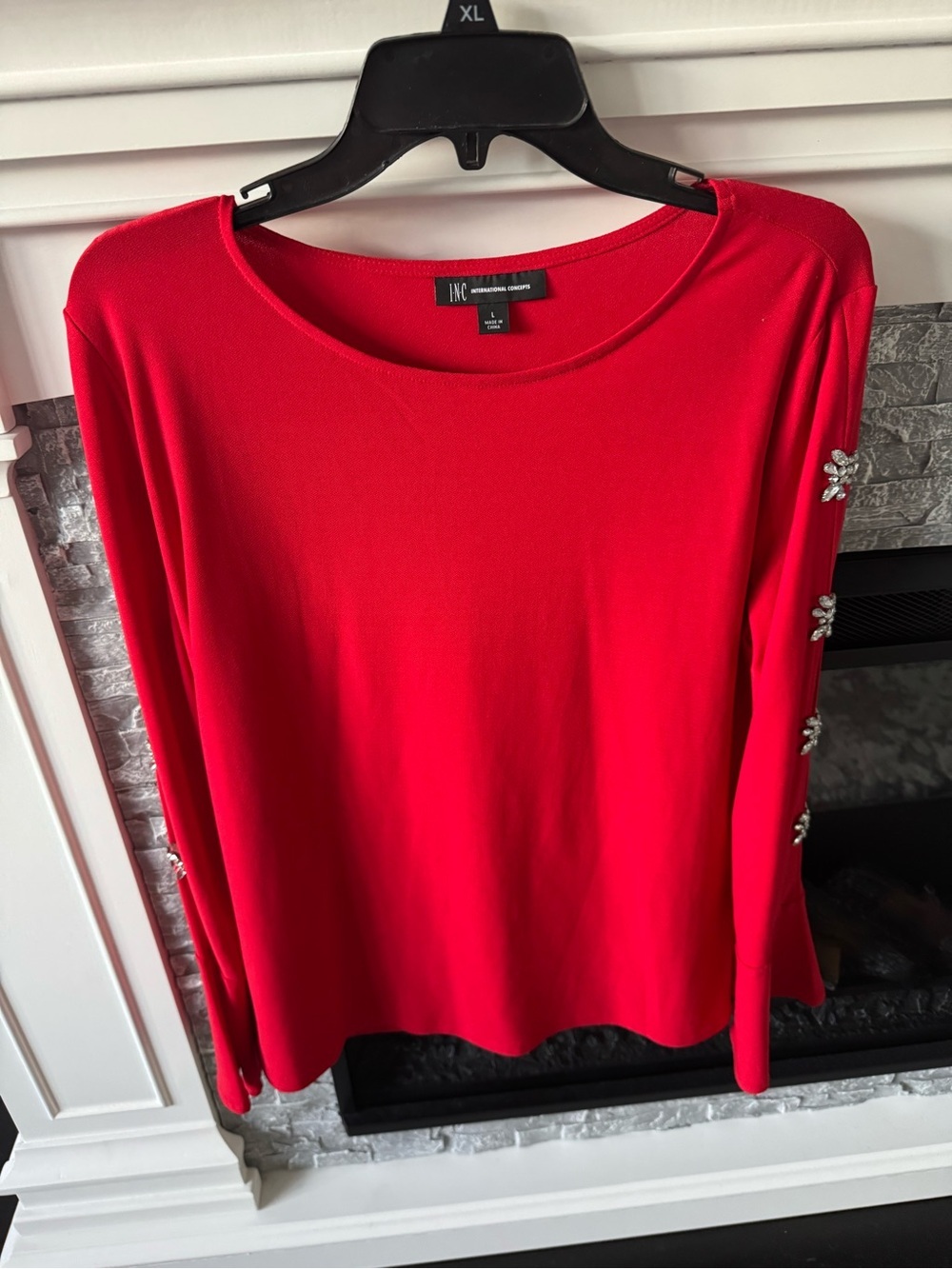 Macy’s INC Blouse Women’s Red Embellished Crystal Snowflake Fall Winter Holidays